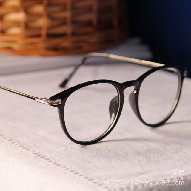 c5838a815e48ed62a27acc8c5de4046f--vintage-frames-eyeglasses